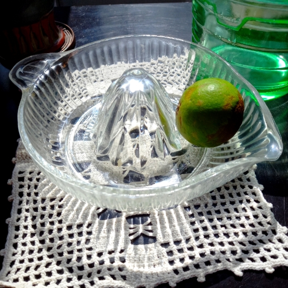 Vintage glass citrus reamer